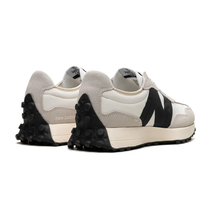 New Balance 327 Sea Salt – Black